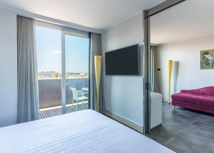 Hotel Western Premier Royal Santina