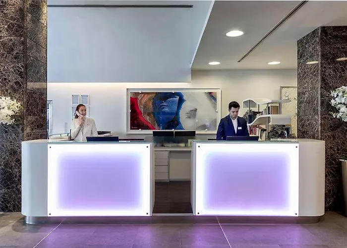 Western Premier Royal Santina Hotel