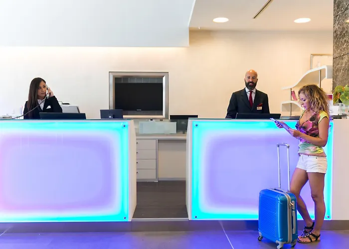 Otel Western Premier Royal Santina 4*