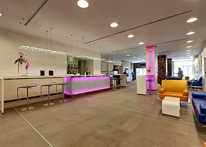 Western Premier Royal Santina Otel 4*